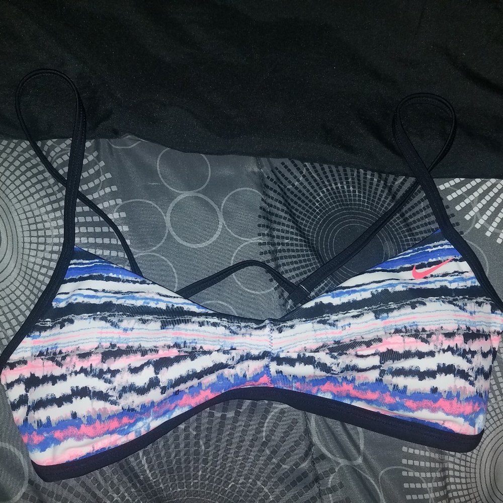 NIKE swim top
